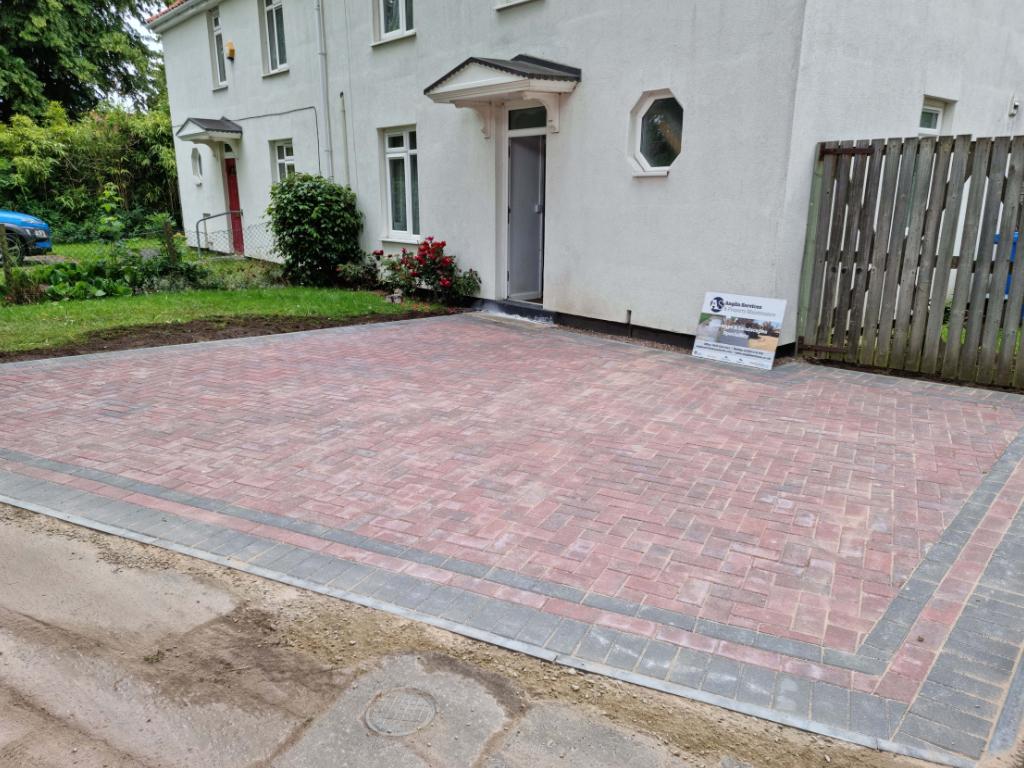 This is a newly installed block paved drive installed by Wymondham Driveway Contractors