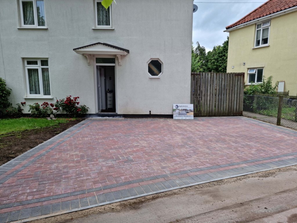 This is a newly installed block paved drive installed by Wymondham Driveway Contractors